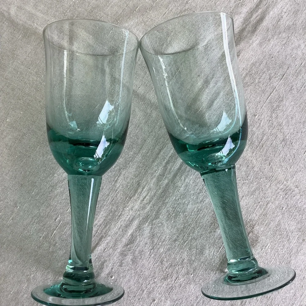 Vintage La Mediterranea Water Wine Handblown 2 Glasses Sea Green Tint